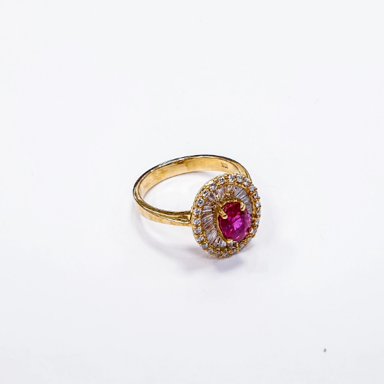 ANILLO RUB 1.80 Kilates Sangre Pich n y DIAMANTES en Oro Amarillo