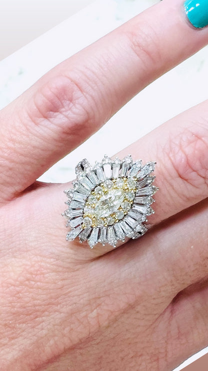 ANILLO de Oro Blanco y Amarillo de 18 kilates y Brillantes