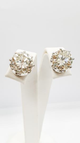 PENDIENTES DE DIAMANTES de Oro de 18 Kilates con 4.01 Kilates cada Diamante Color J