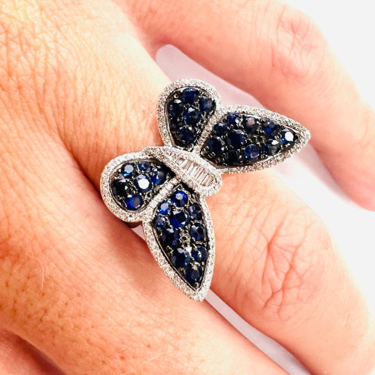 ANILLO MARIPOSA  de Zafiros y Brillantes en Oro Blanco de 18 Kilates, Anillo Original, Anillo Mariposa ajustable a la medida