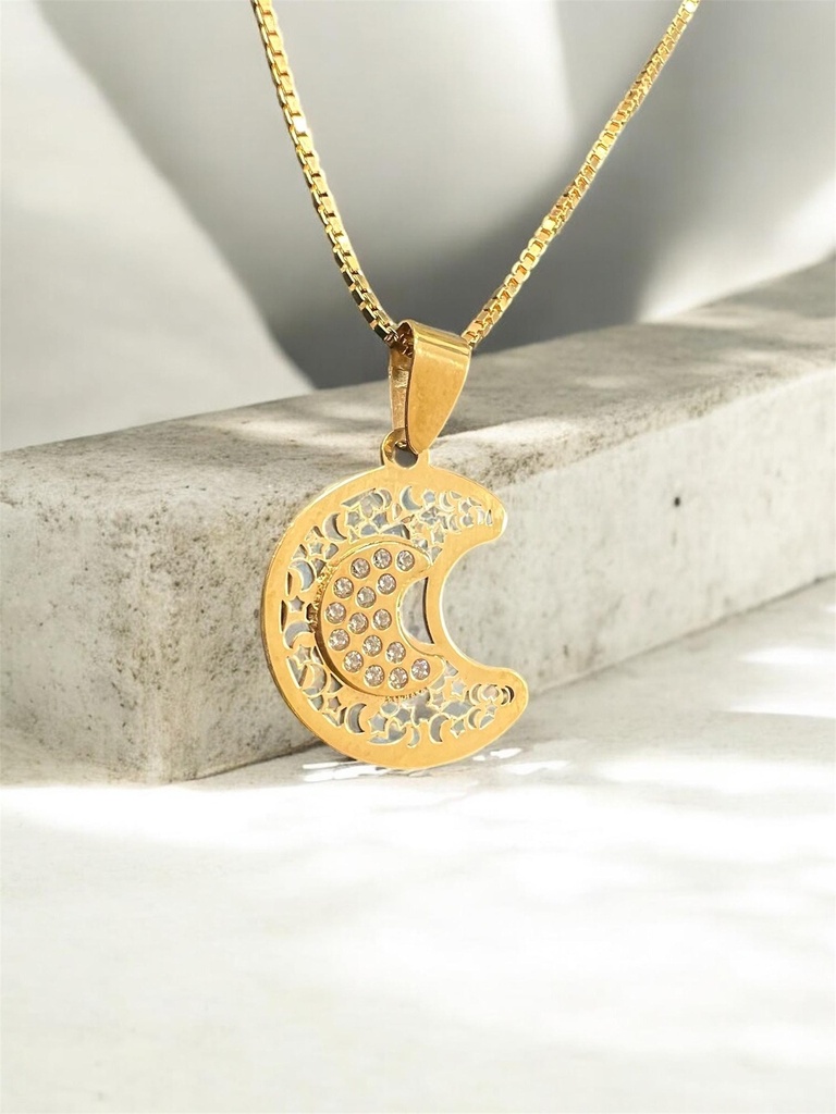 COLGANTE LUNA con Circonitas montado en Oro Amarillo de 18 kilates