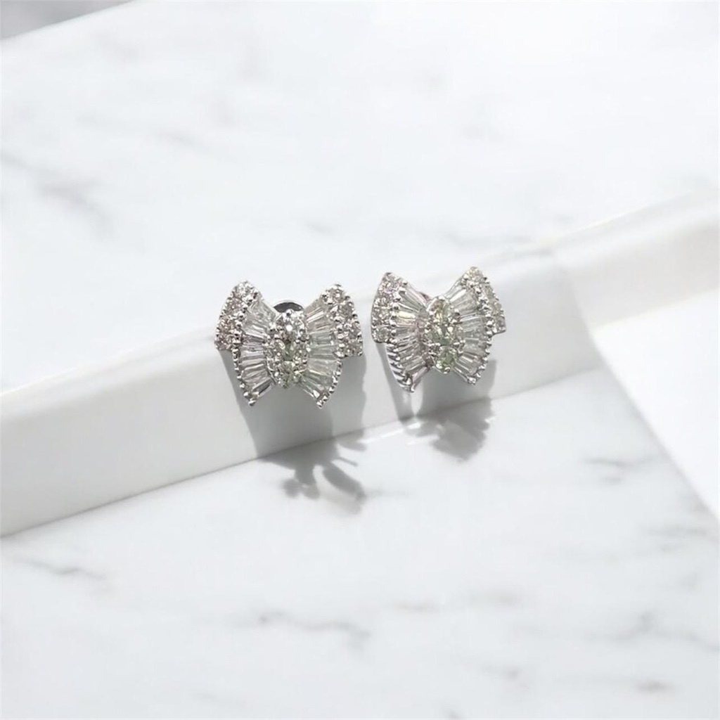 PENDIENTES de Brillantes en forma de Mariposa en Oro Blanco de 18 K