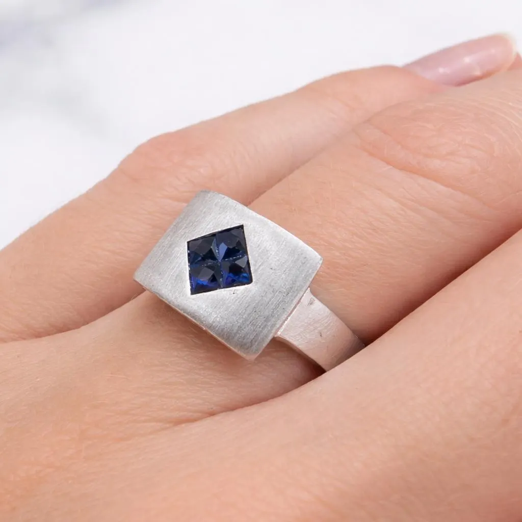 ANILLO cuadrado de Zafiro y BRILLANTES de Oro blanco de 18 kilates