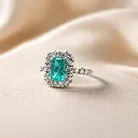 ANILLO ORO Blanco de 18 Kilates Esmeralda Colombiana y Brillantes